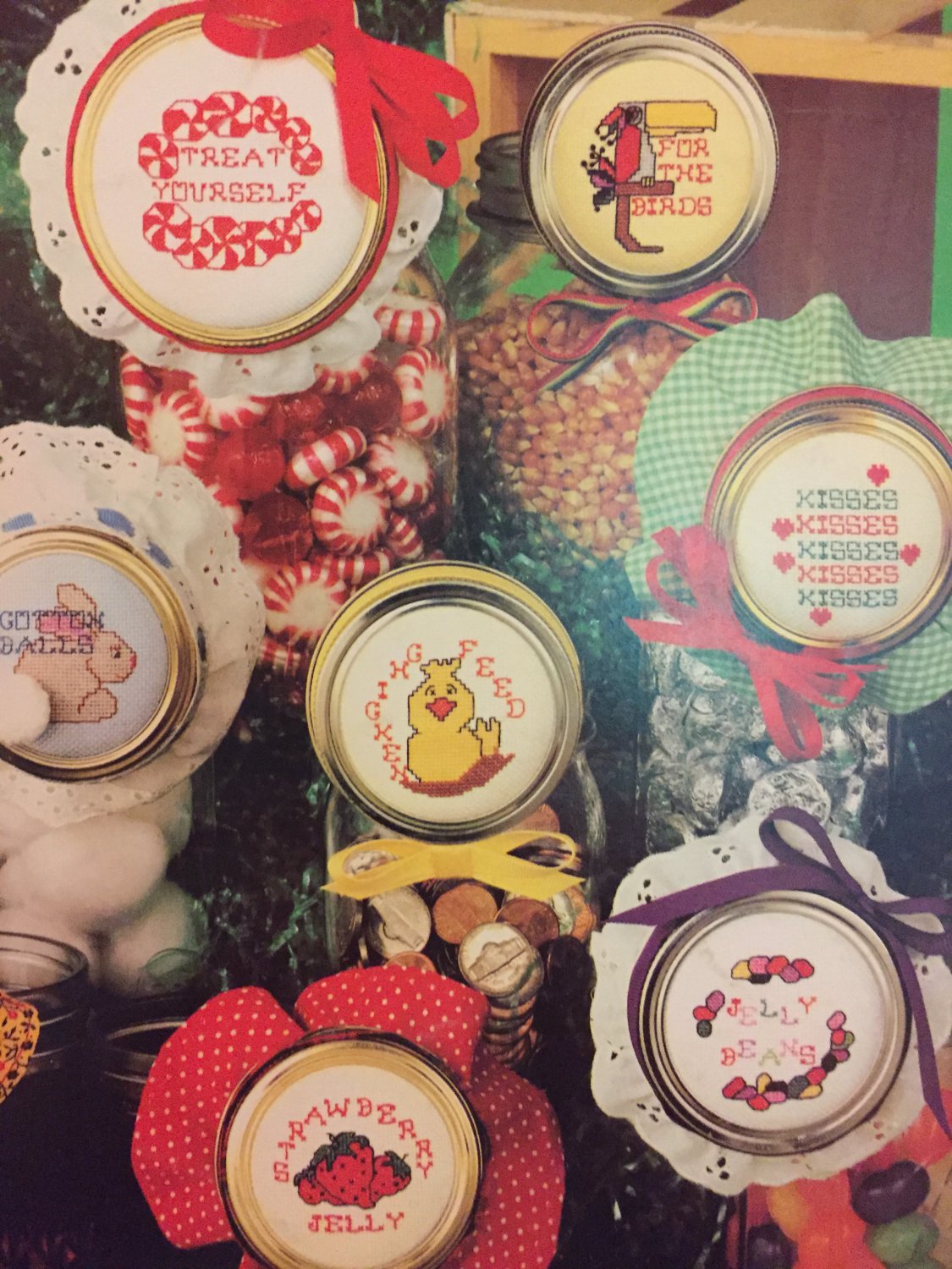 Leisure Arts leaflet 211 Jar Lids for counted cross stitch