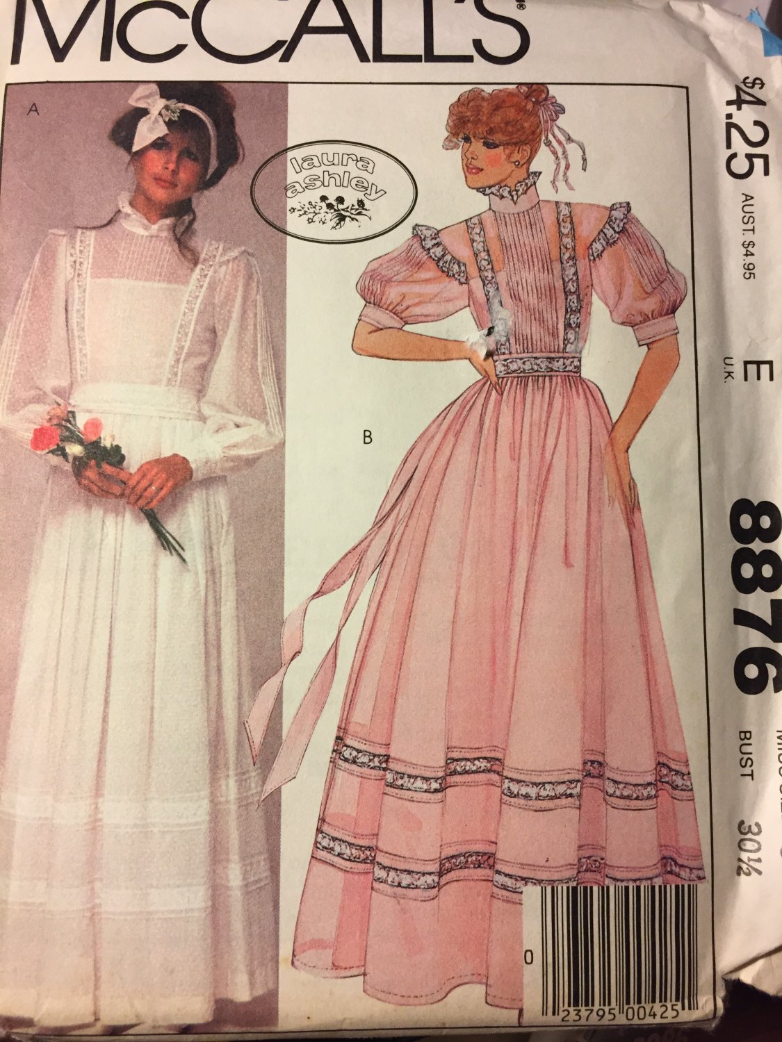 McCall’s 8876 Sewing Patterns Misses Bridal Wedding Dress or gown by Laura Ashley Size 6