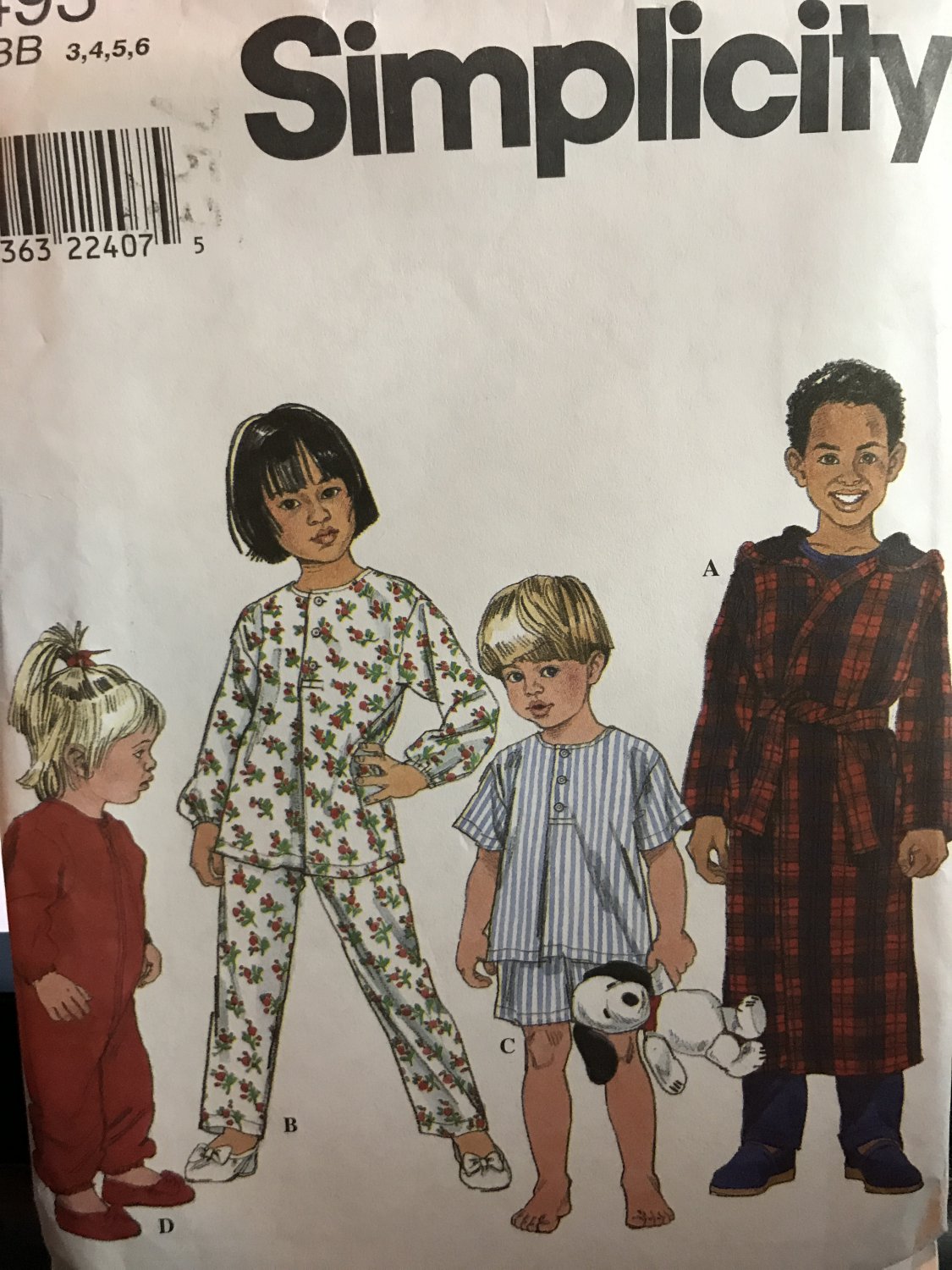 Simplicity 8493 Childrens' Pajamas, sleepwear, Robe and Belt size 3,4,5, 6 Sewing Pattern
