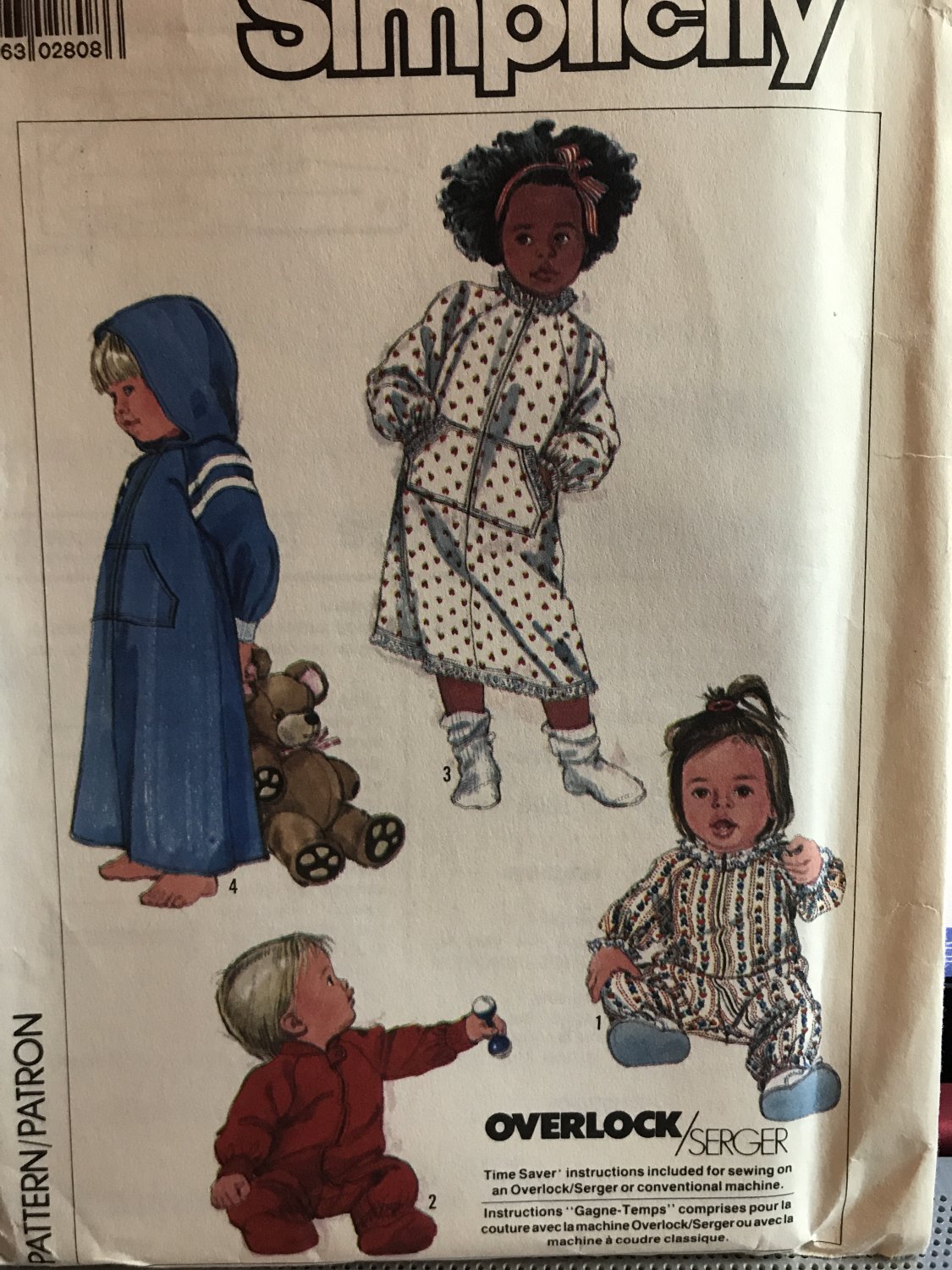 Simplicity 8326 Toddler's Robe in Two Lengths and Sleeper Sewing Pattern Size