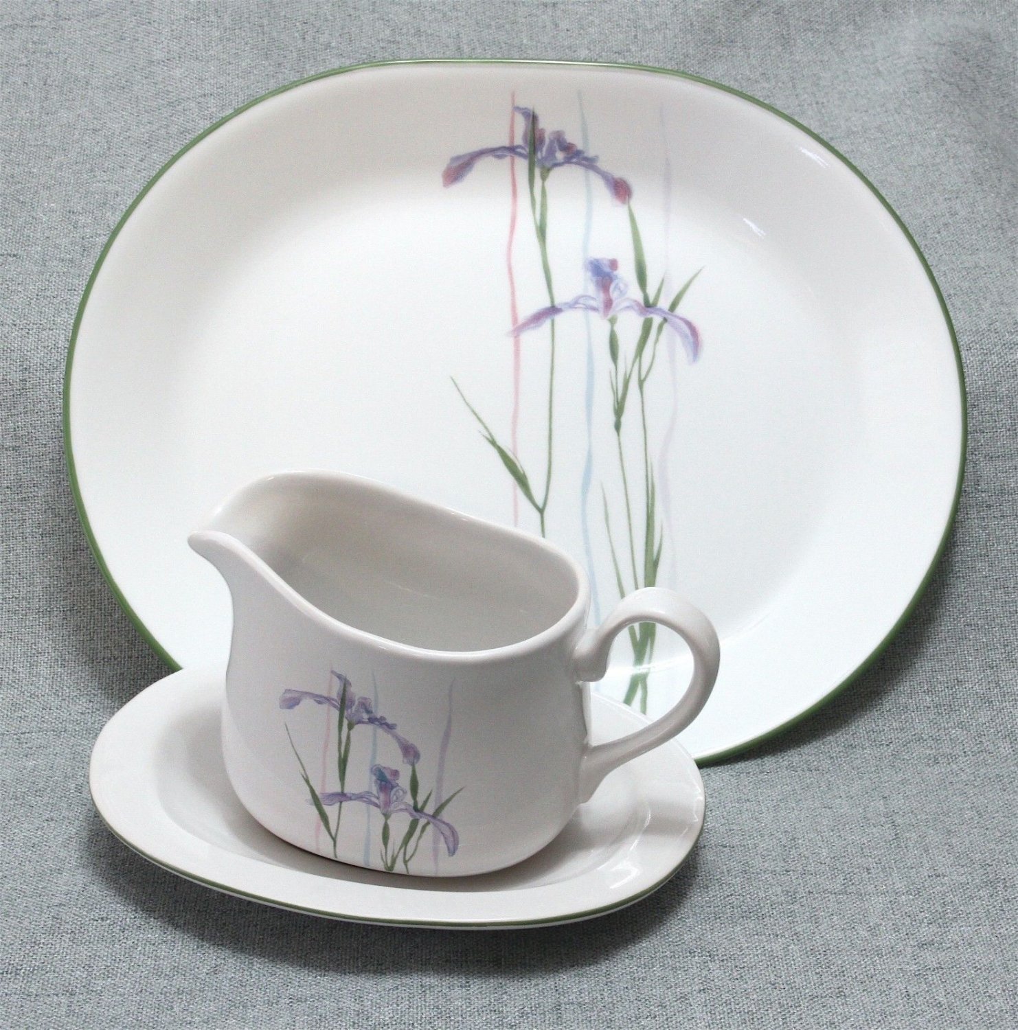 Corelle Coordinates Shadow Iris Gravy Boat & Under Plate + Serving Platter EUC