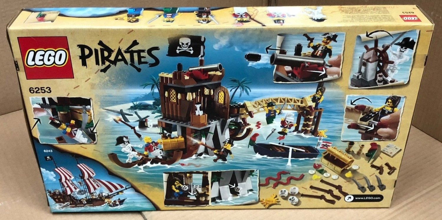 LEGO 6253 Pirates Series Shipwreck Hideout