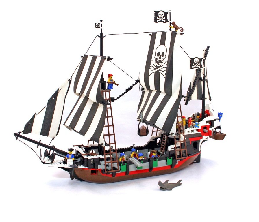 LEGO 6286 System Pirates Series Skull's Eye Schooner Retiered and Rare