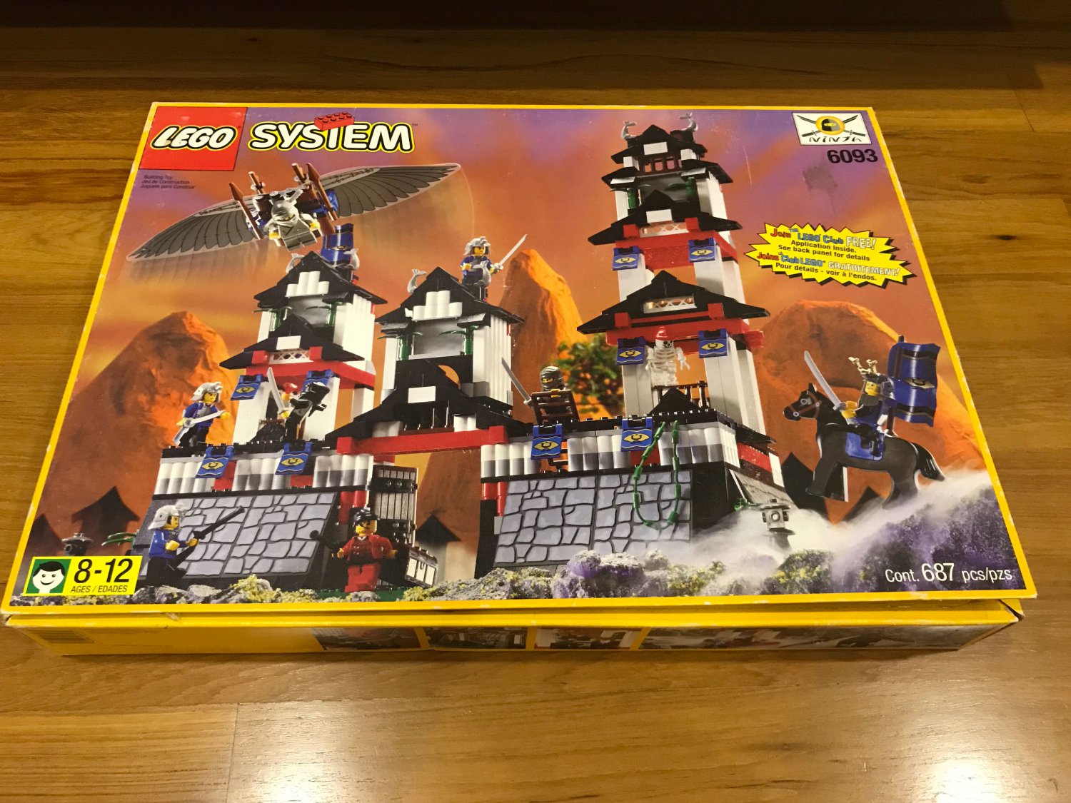 LEGO 6093 System Ninja Series Flying Ninja Fortress Retiered and Rare