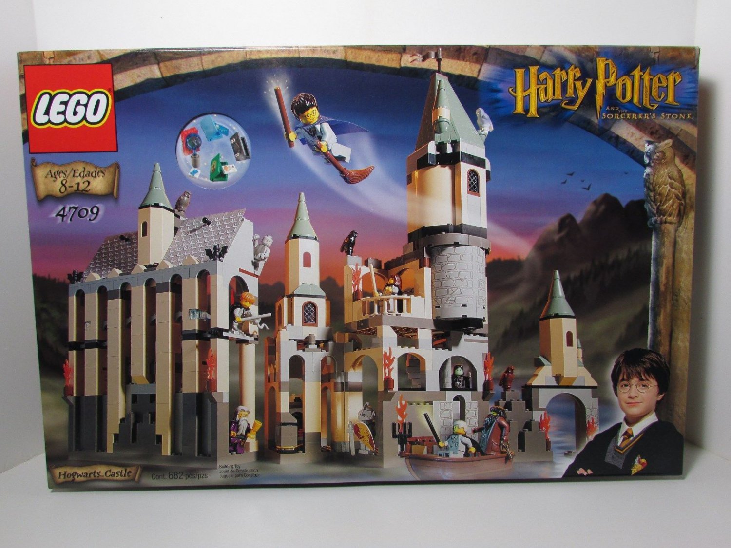 LEGO 4709 Harry Potter Hogwarts Castle Retiered and Rare