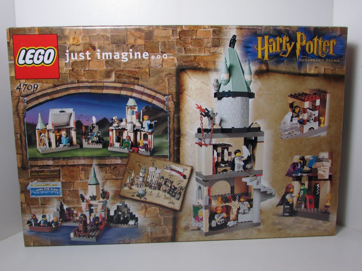 LEGO 4709 Harry Potter Hogwarts Castle Retiered and Rare