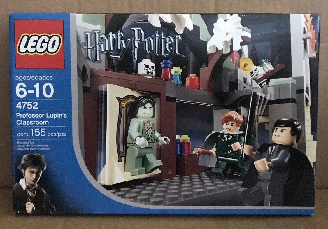 lego harry potter professor lupin's classroom