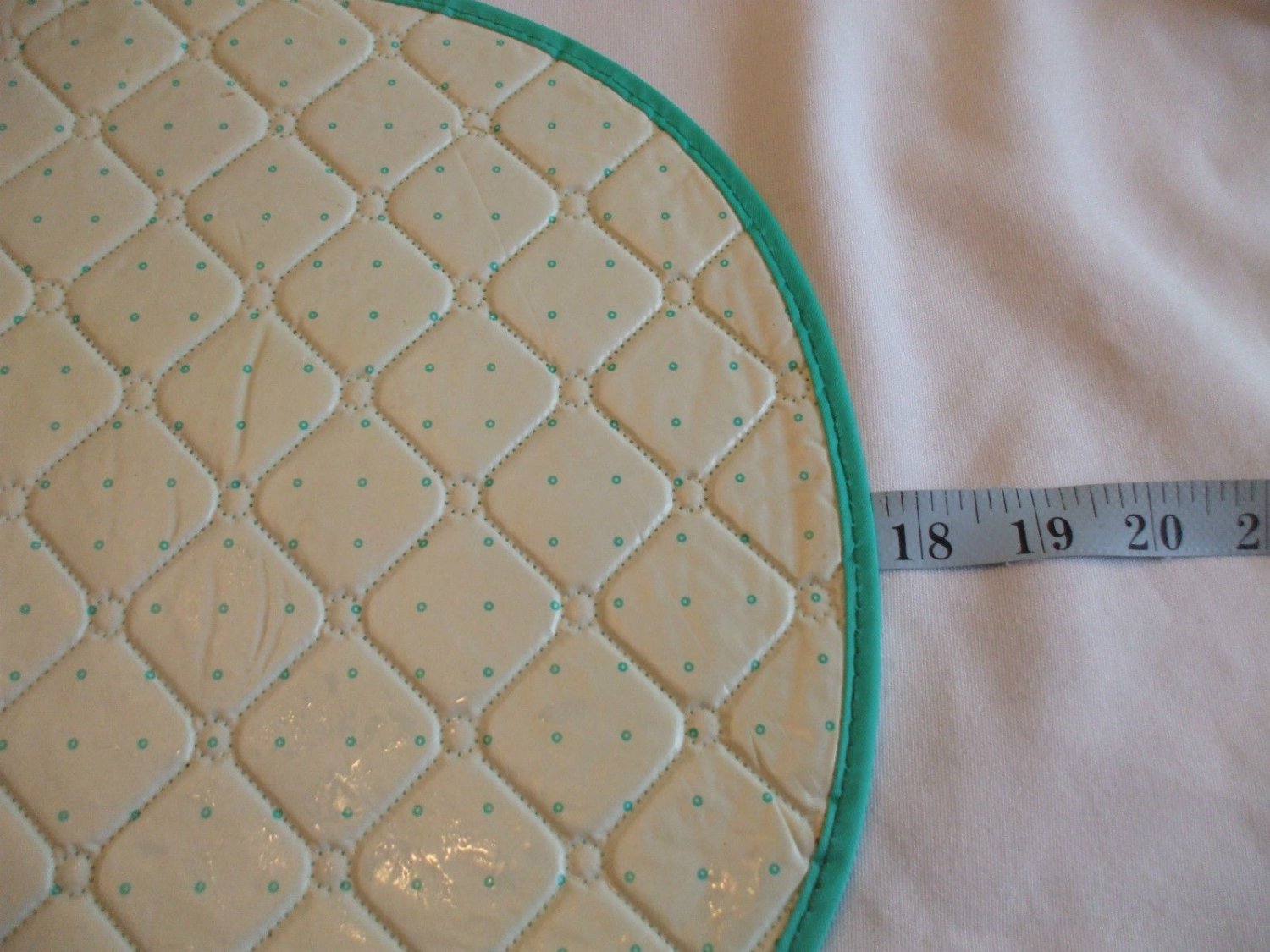 6 Blue Non Rigid Plastic Oval Table Placemats With White Underside 17