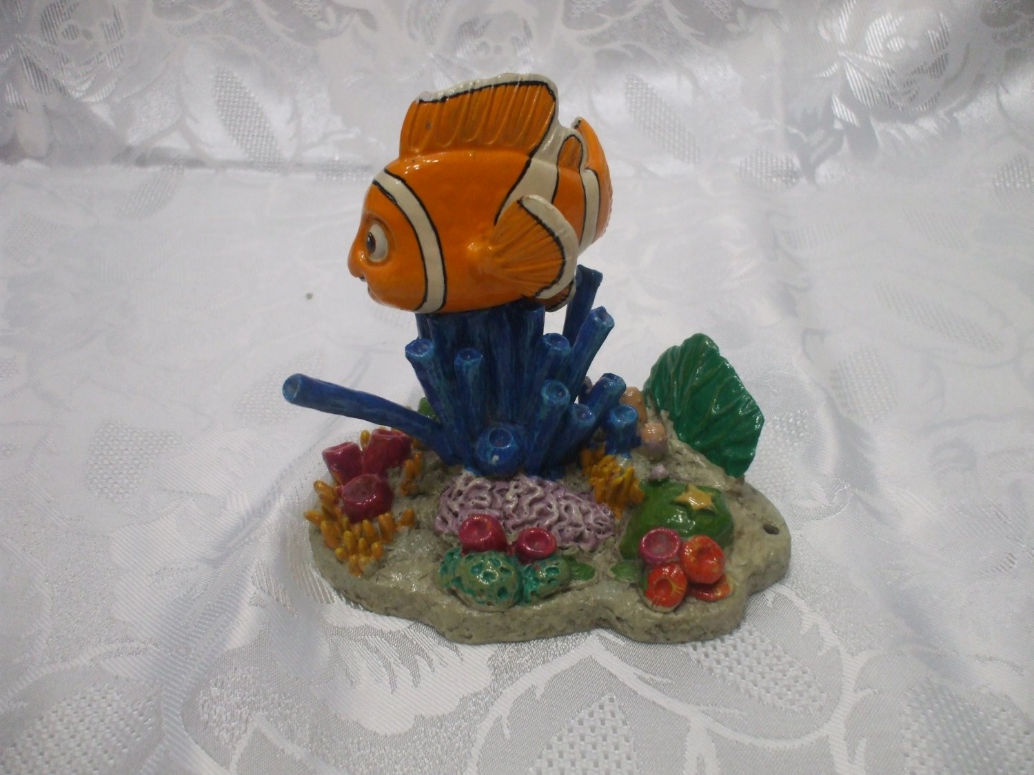 Disney Pixar Finding Nemo Ceramic Aquarium Decoration