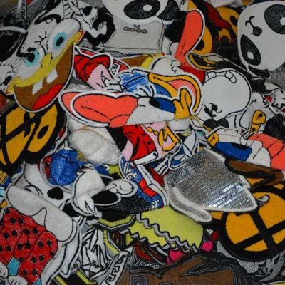 50pcs mixed sizes random patches