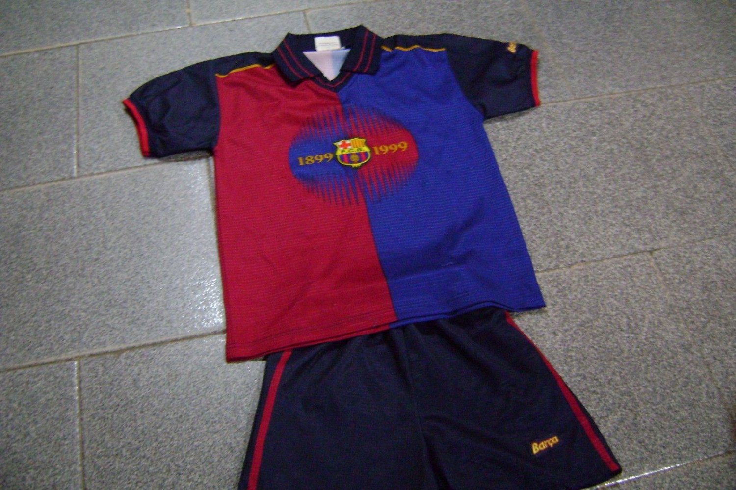 soccer Jersey conjunto Barcelona  Luis enrique . Size boys.