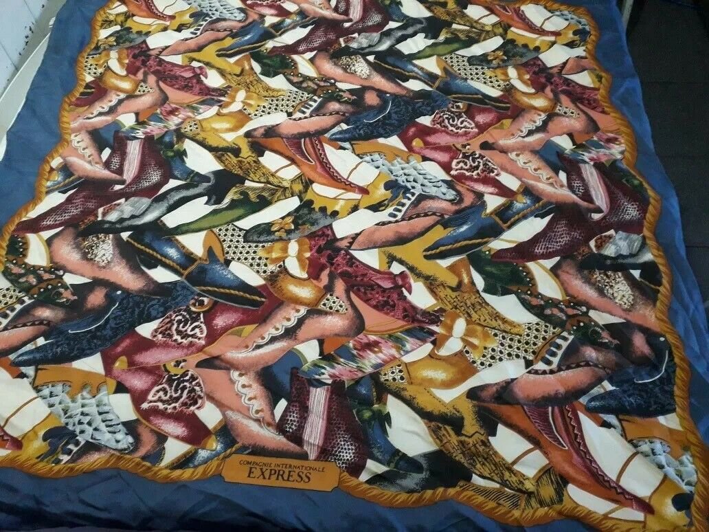 vintage authentic Compaigne Internacional Expr&Atilde;&copy;ss -  handkerchief  scarf  Silk