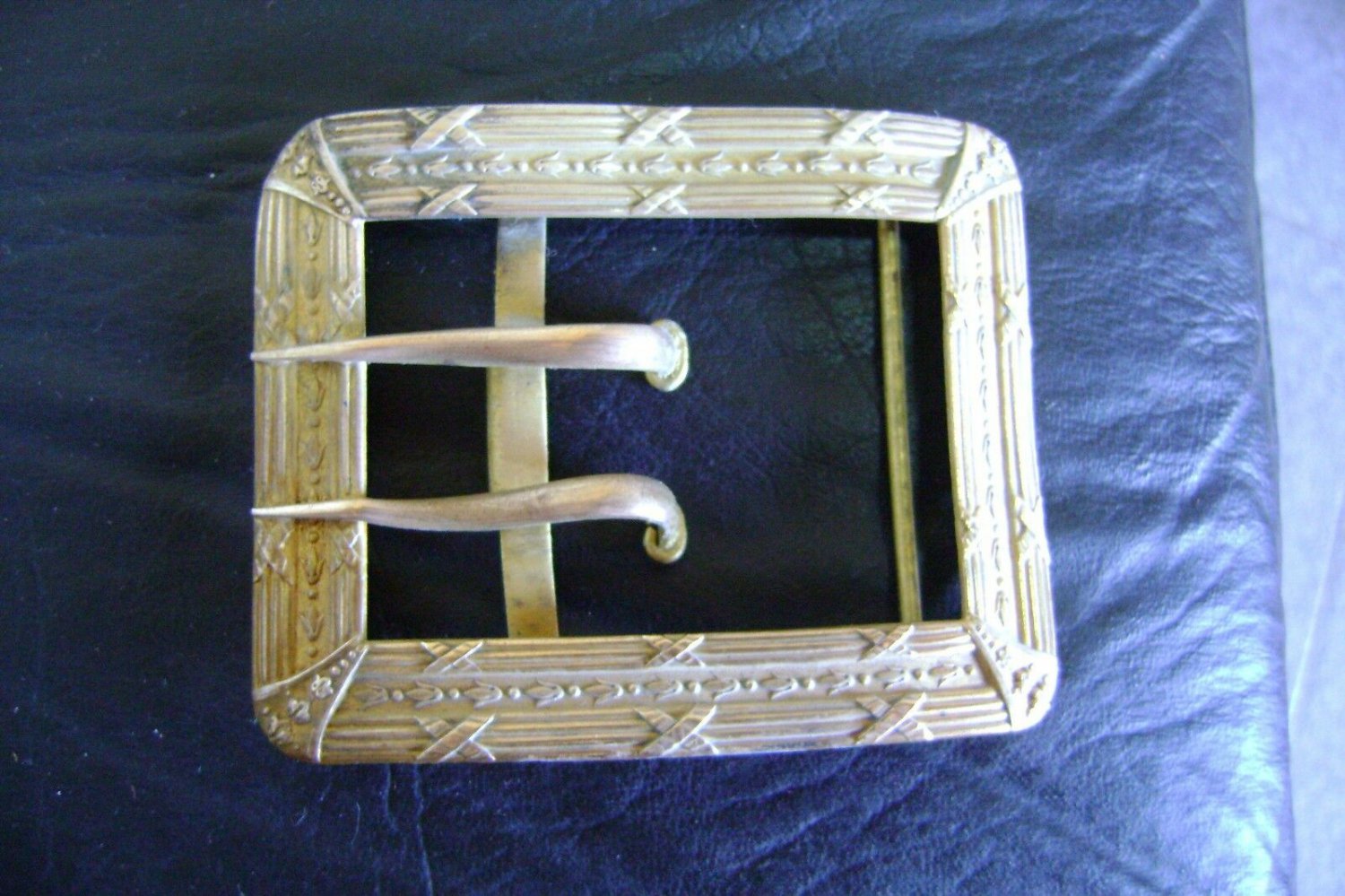 vintage old  Bronze Belt buckle  metal