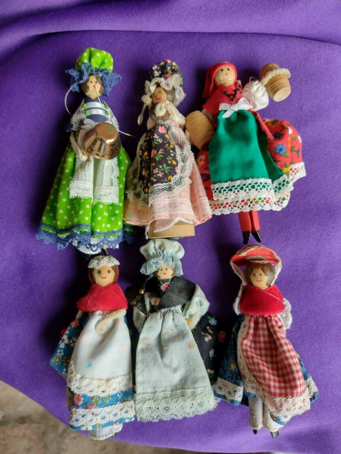 vintage old rare clothespins dolls with dresses.