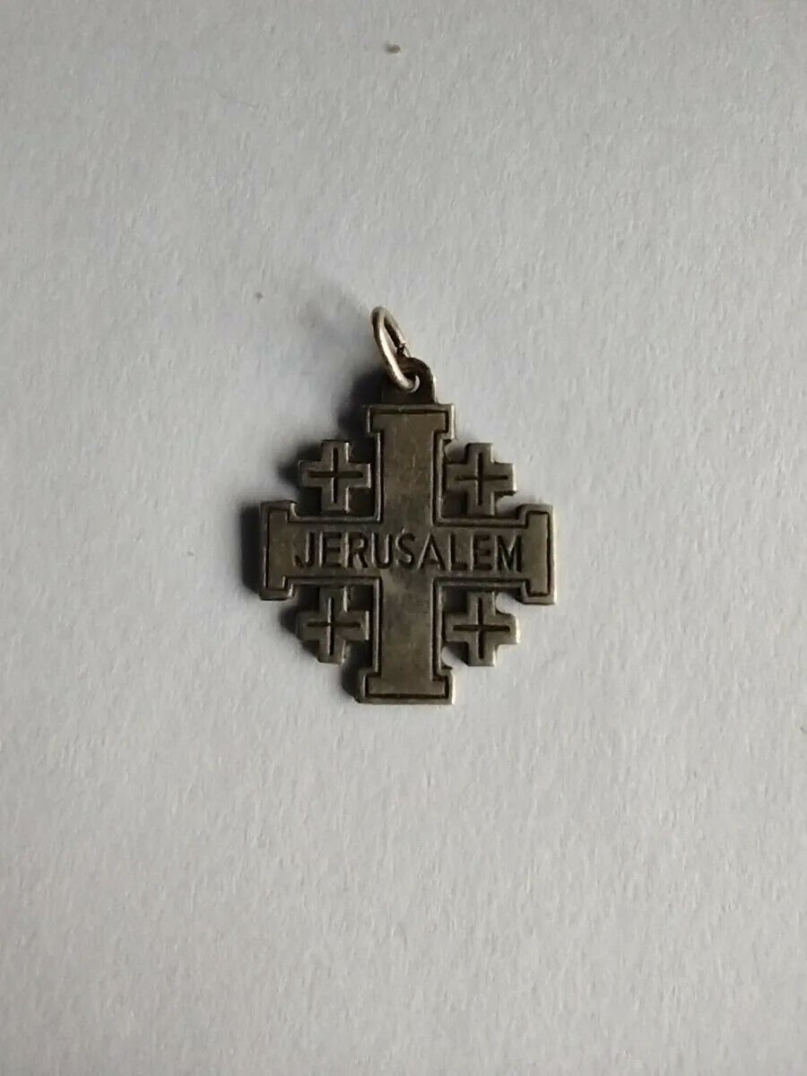 Jerusalem cross pendant pendant in 935 silver In good conditions