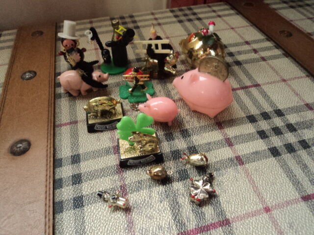 lot Vintage miniature plastic toys   Germany prosit neujahr