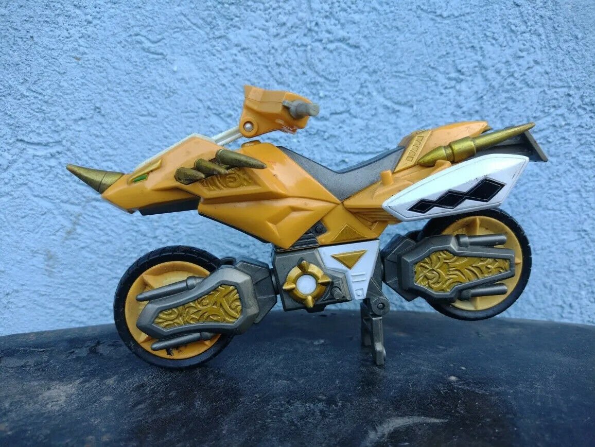 Old Yellow Power Ranger Motorcycle dino hunter Check Stock