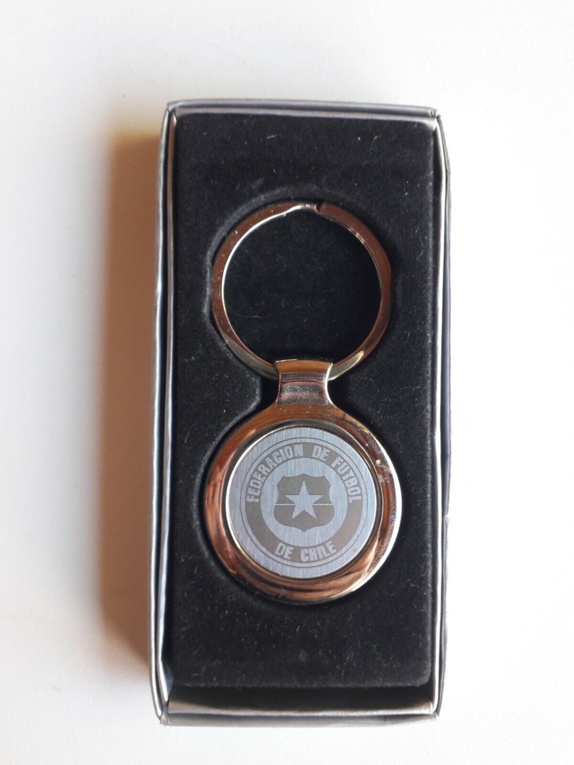 Chromed keychain, Shield of the Chilean soccer team FREE SHIPPING
