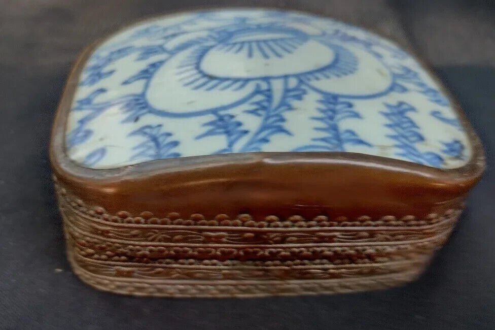 old  Chinese Blue White Porcelain Shard Trinket Pill Box Silver Plated Copper