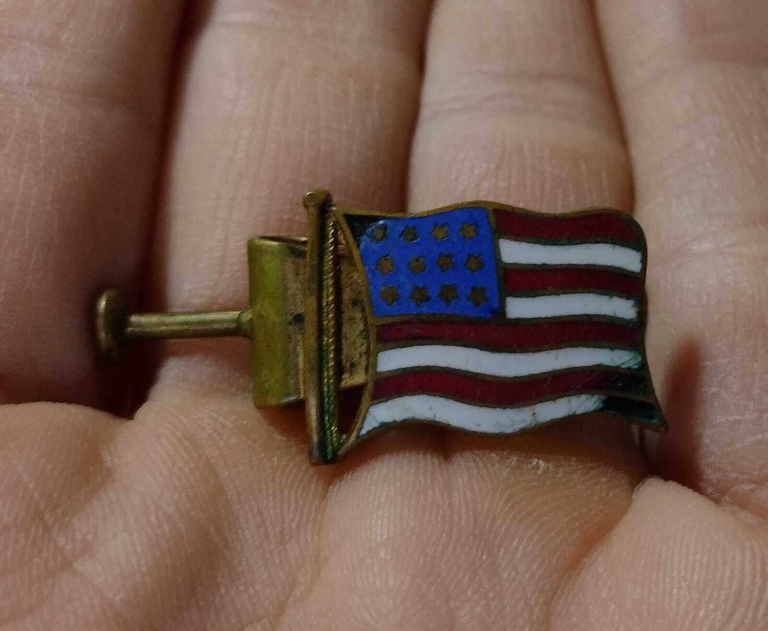 old pinback miniature brooch United states flag enamel