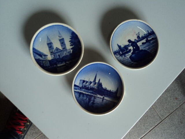 vintage old 3 blue  plates Denmark  Free SHipping