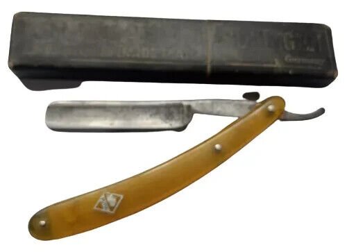 Old Barber Knife, Puma ,  Solingen brand hairdresser with Case FREE SHIPPING