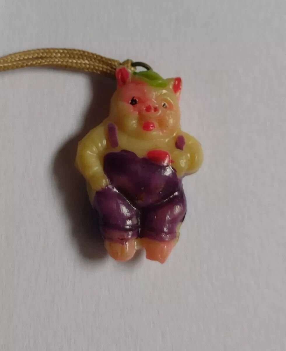 Old  Vintage plastic collection miniature  Little pig three pigs  FREE SHIPPING