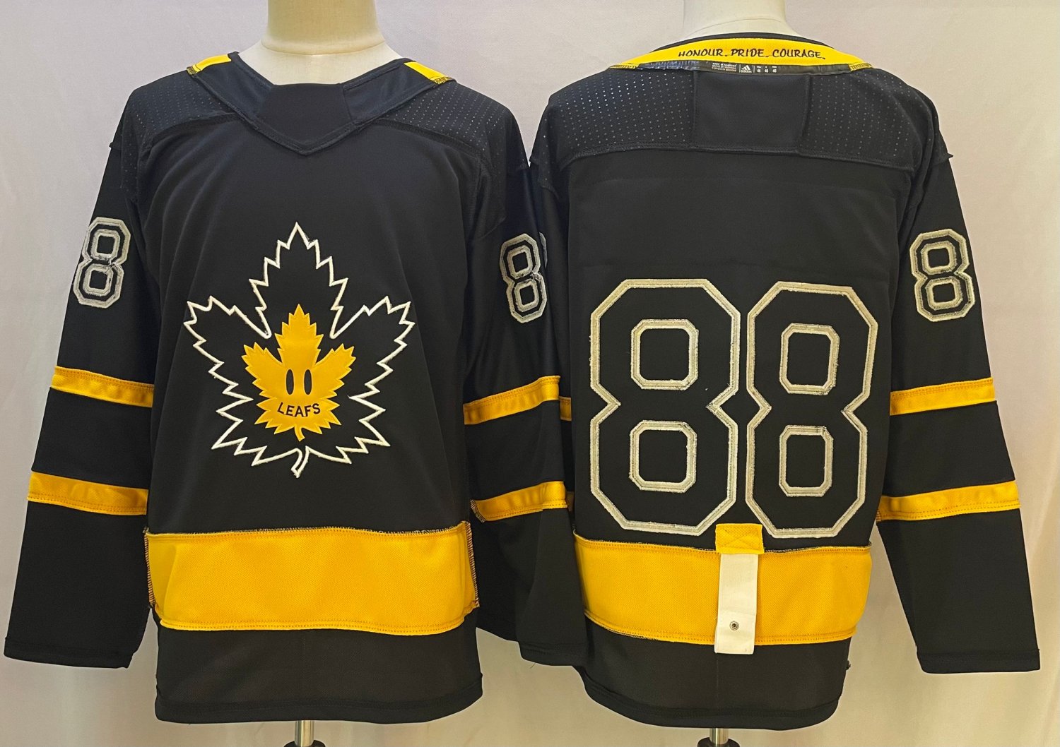 Toronto Maple Leafs 88 Ice Hockey Jerseys