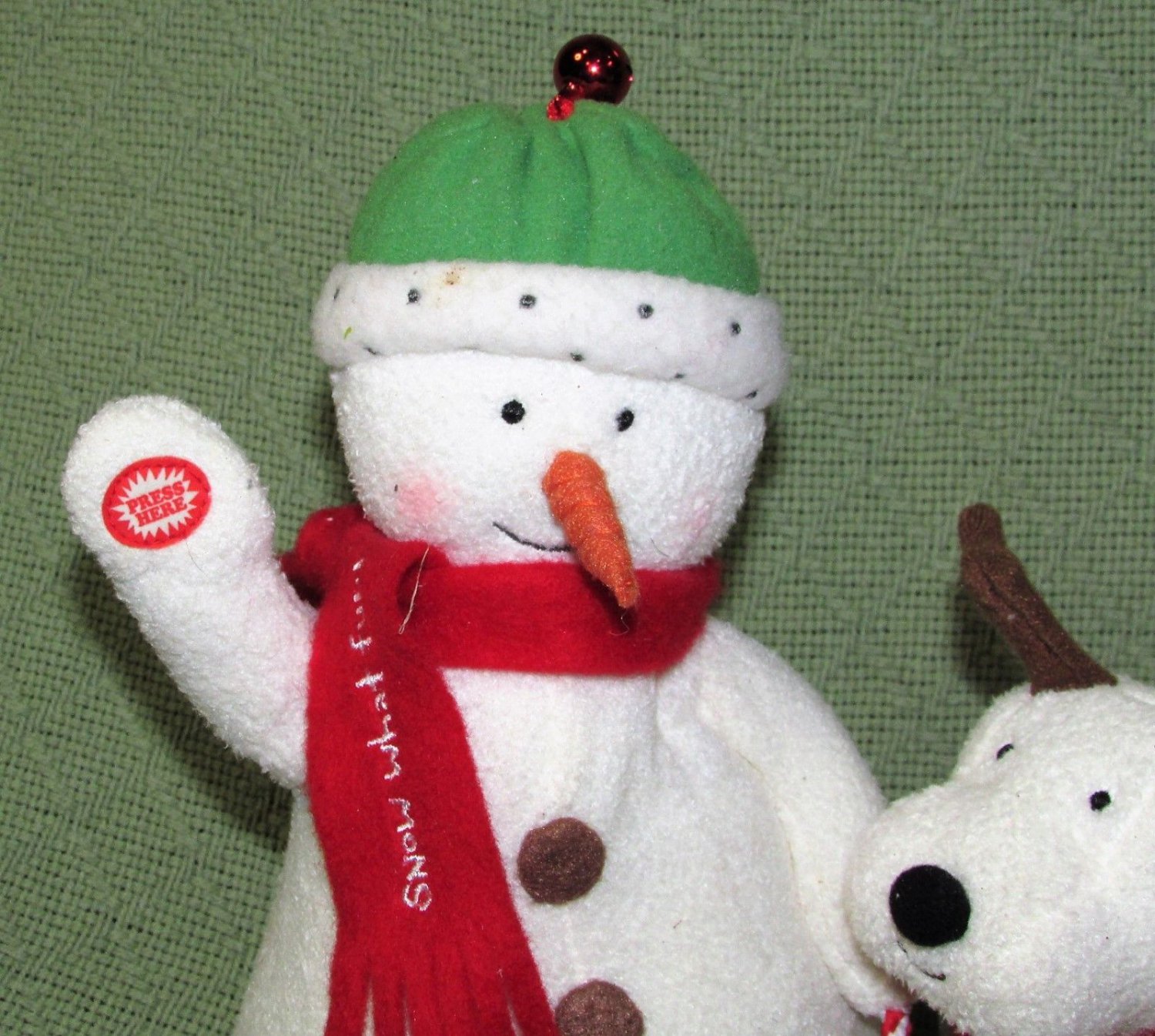 2004 Hallmark MUSICAL SNOWMAN with DOG Animated Jingle Bells CHRISTMAS Decor