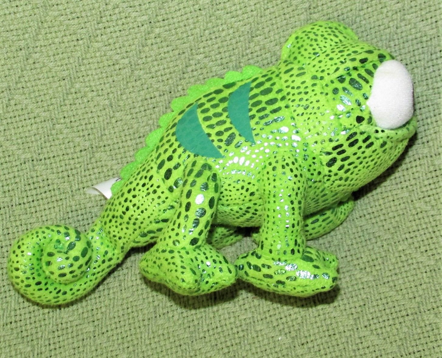 chameleon plush pattern