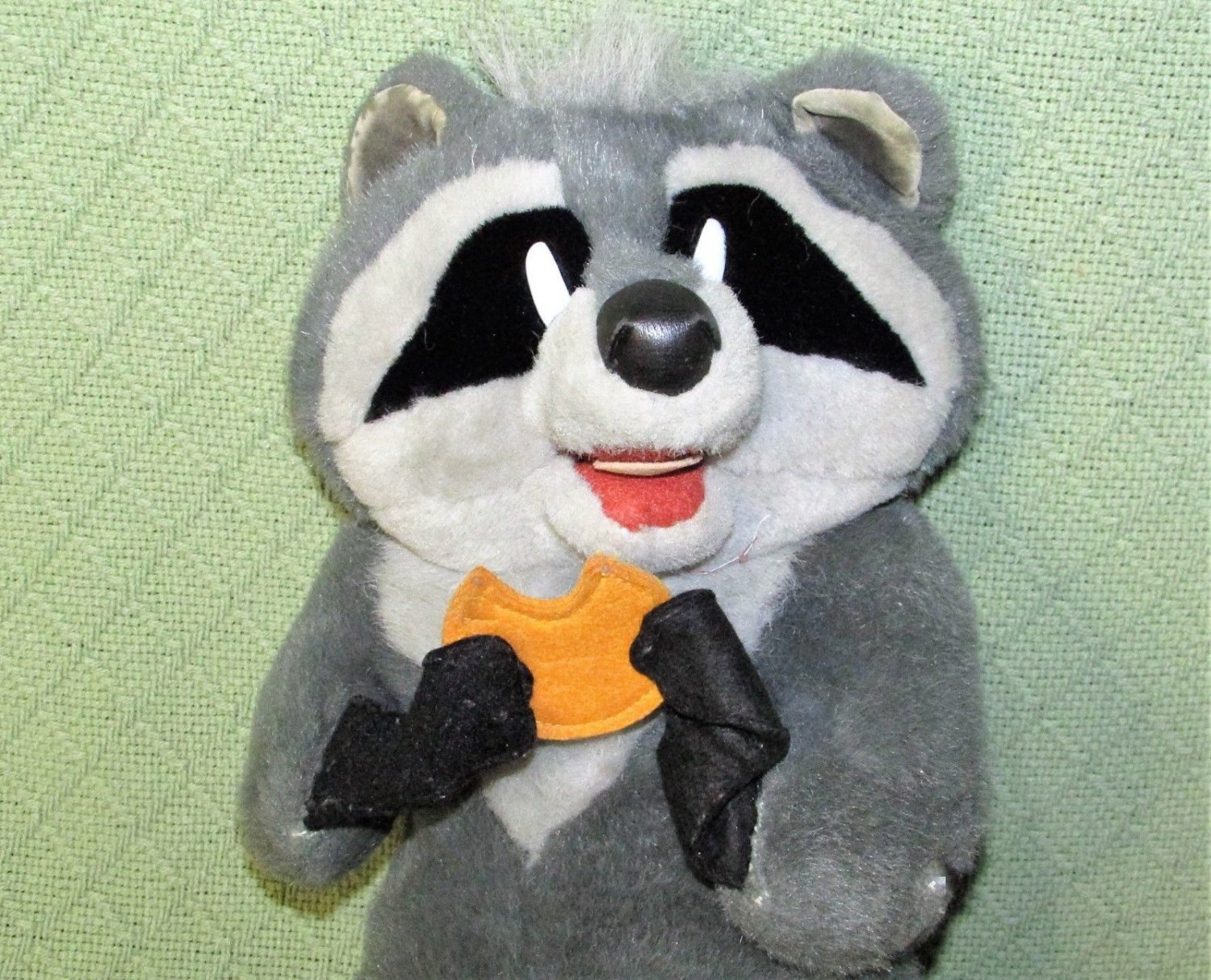 disney pocahontas exclusive 10 inch plush meeko raccoon