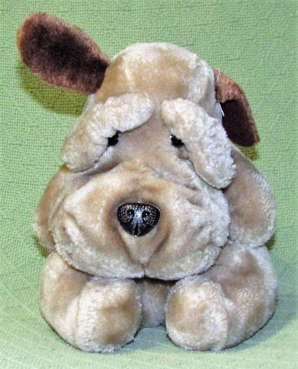 stuffed animal hound dog