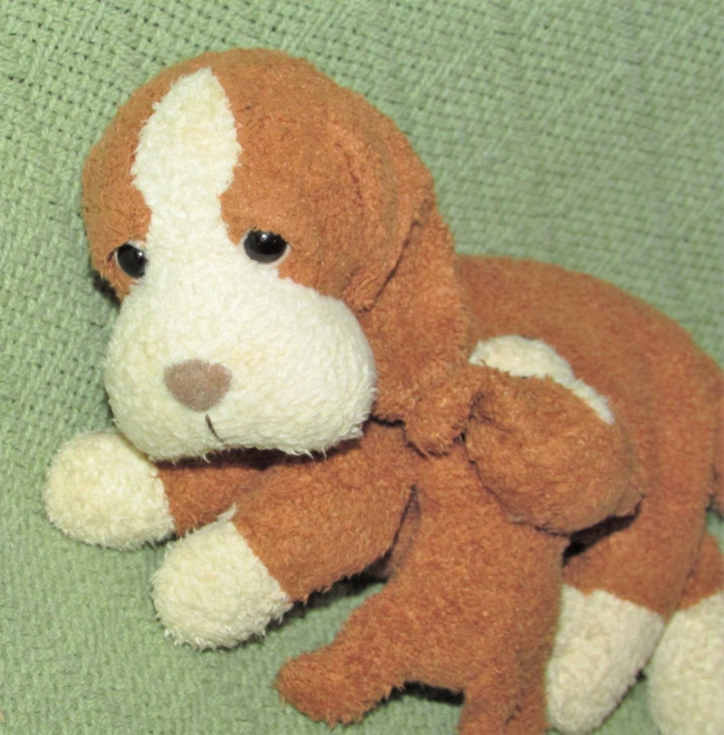 Russ Berrie Bean Bag BUNDLES Dog with PUPPY Plush Stuffed Animal 6" Tan