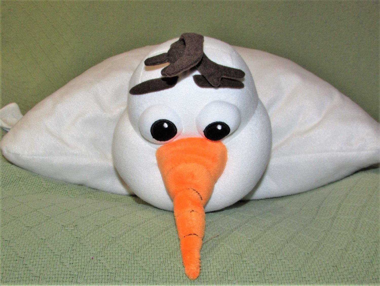 olaf cuddly toy frozen