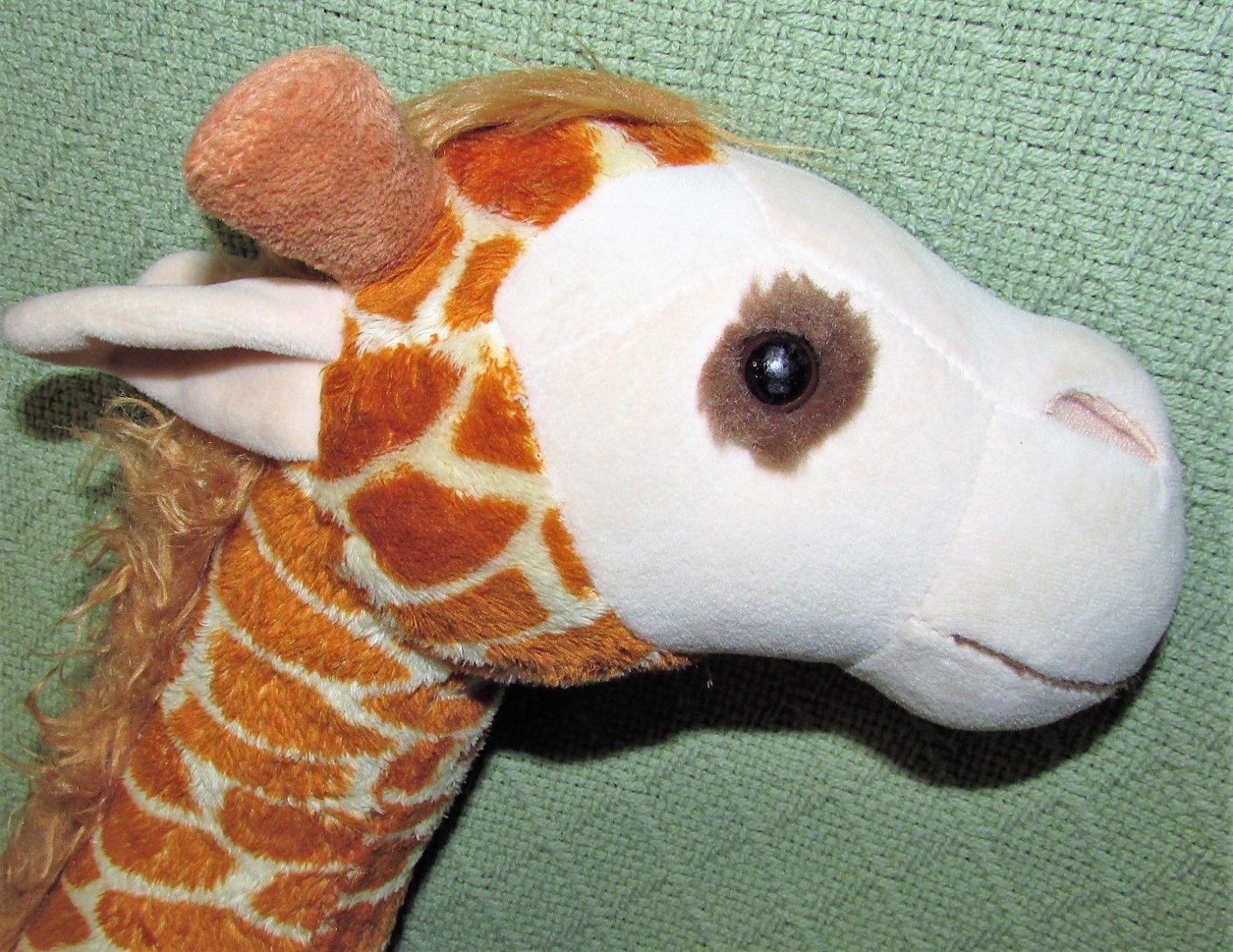 stuffed geoffrey the giraffe