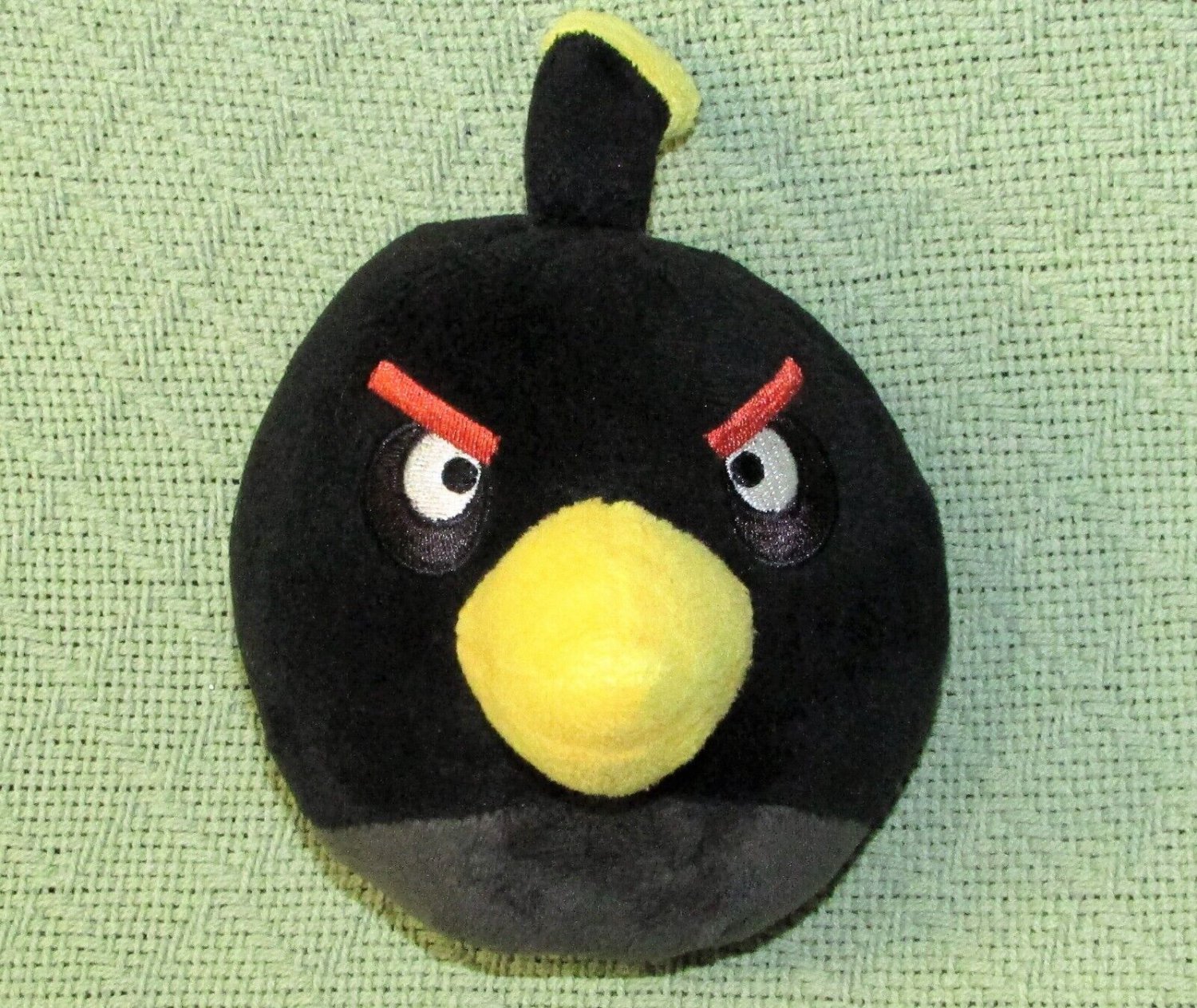 ANGRY BIRDS BOMB PLUSH 7