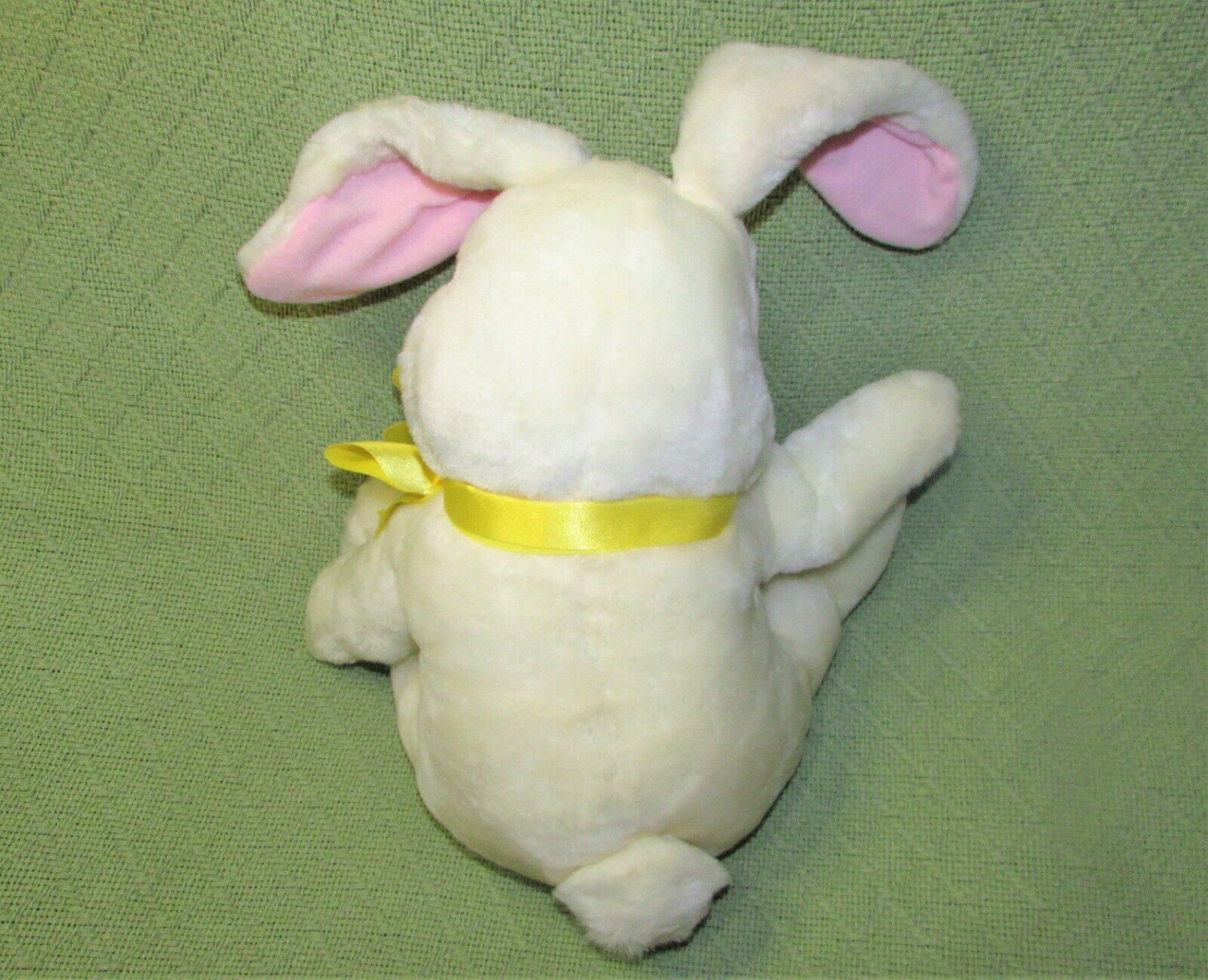 VINTAGE HALLMARK 12" BUNNY WHITE BLUSHING RABBIT BENDABLE EARS 12