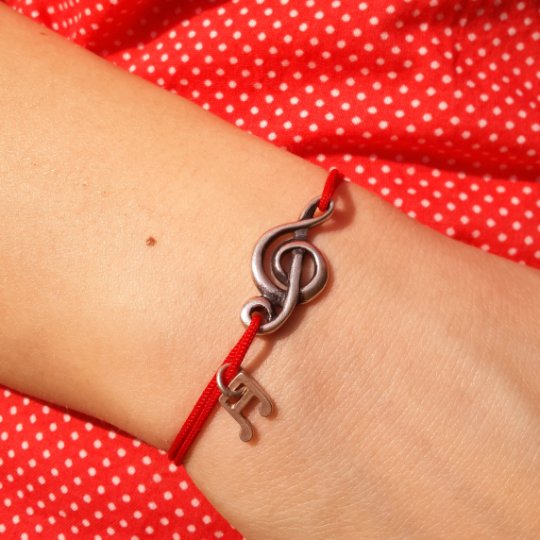 Treble clef bracelet, sterling silver