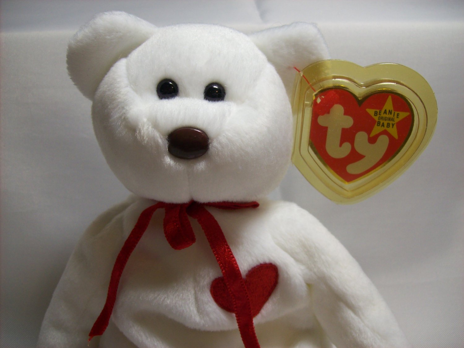 Beanie Baby: TY Beanie Baby: 'VALENTINO' red hearted bear