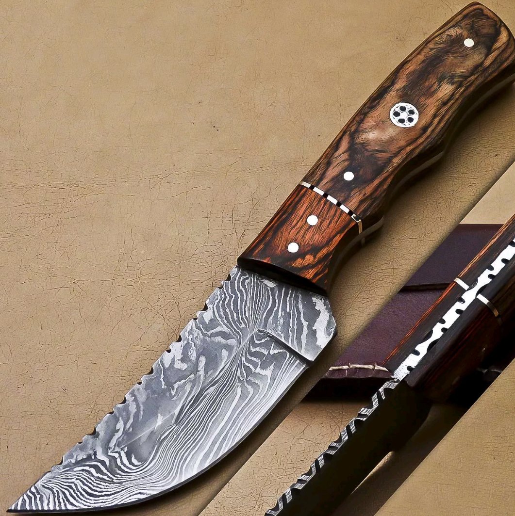 Amazing Custom Hand Forged Damascus Full Tang Knife