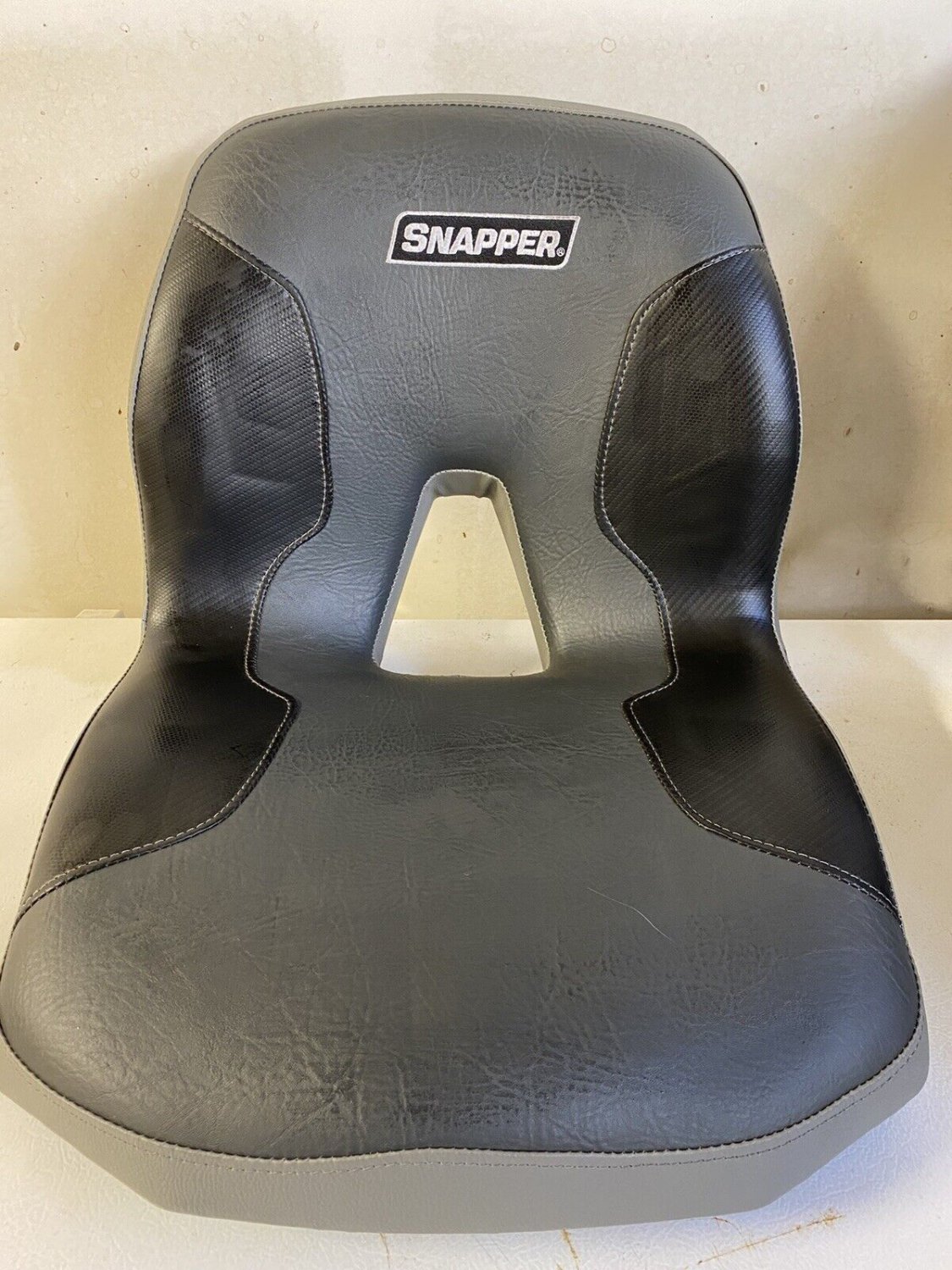 Snapper Lawn Mower Riding Tractor Seat 596751601 4 Hole Mounting New