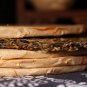 Premium Golden Bud Dianhong Dian Hong Full-Leaf Yunnan Black Tea Pancake Fly Cake 100g