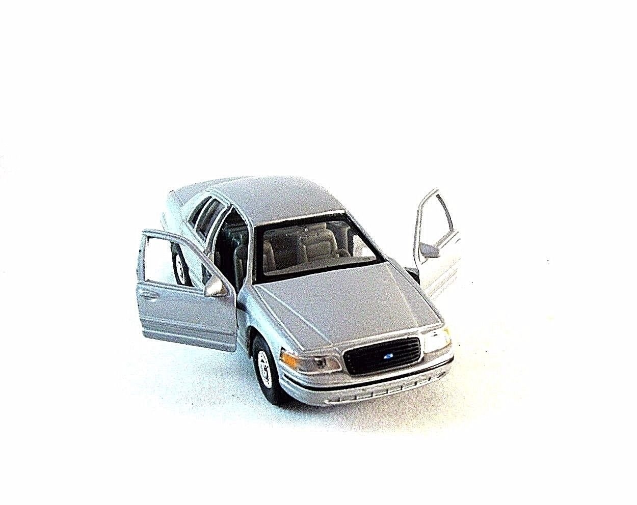 welly ford 1999 crown victoria