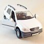 MERCEDES-BENZ M-CLASS WHITE WELLY 1/32 DIECAST CAR MODEL, CAR COLLECTOR'S MODEL