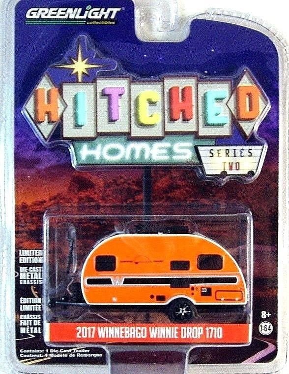 WINNEBAGO WINNIE DROP 1710 CARAVAN YEAR 2017 ORANGE/WHITE,GREENLIGHT 1:64 MODEL
