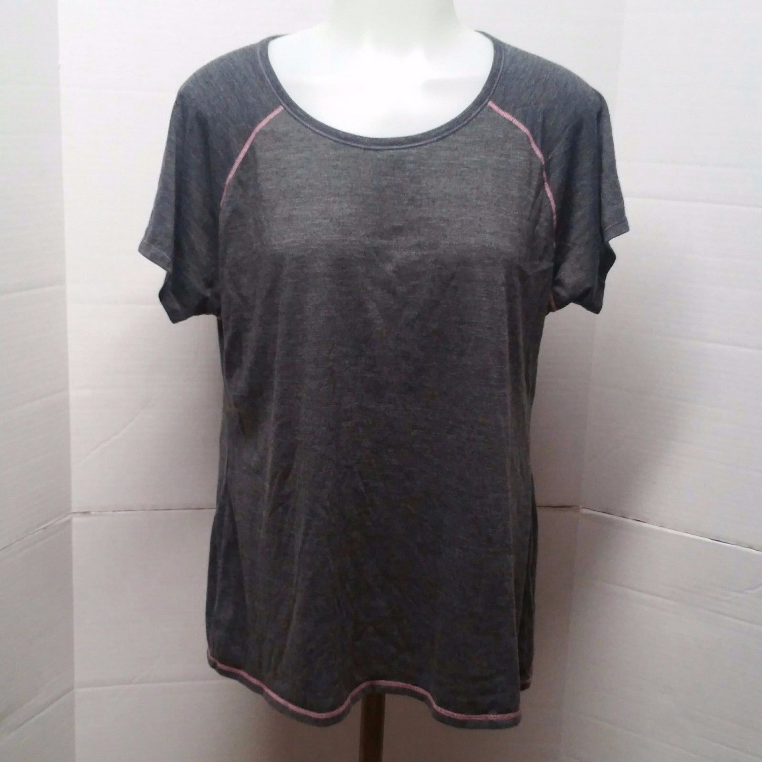 Womens Avia Workout Shirt Gray Pink Trim Size Extra Large