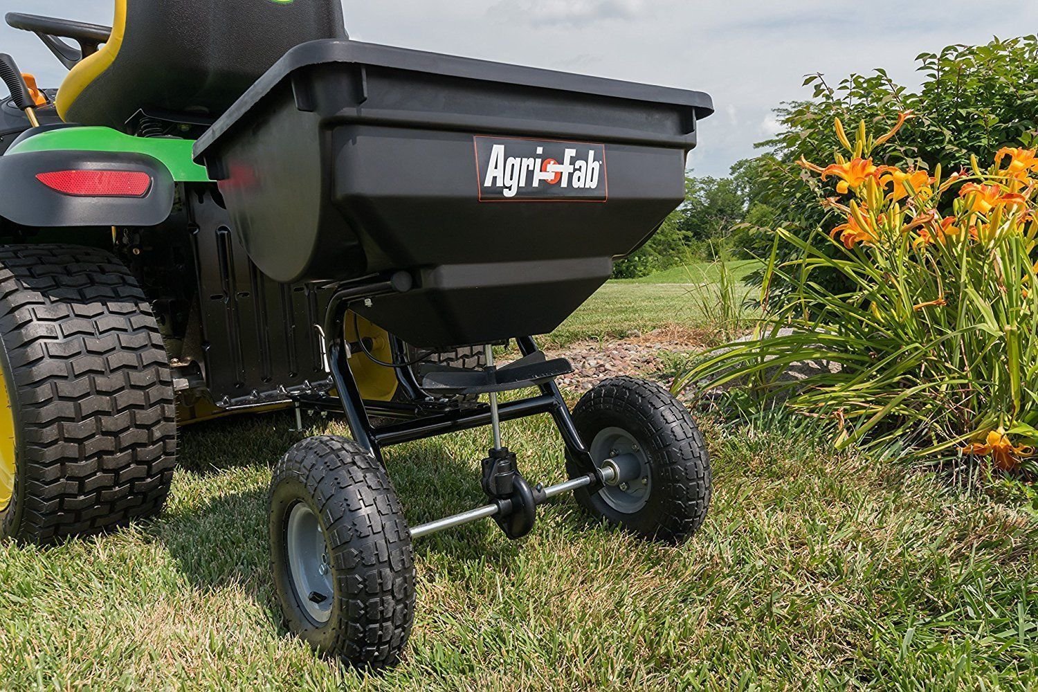 Fertilizer Spreader Lawn Care Equipment Tools Grass Seed Pull Behind Tow Spread