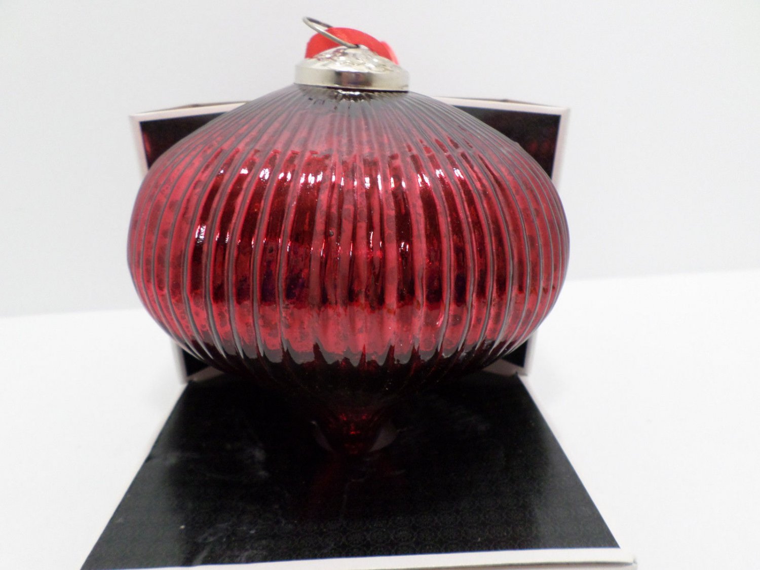 Christmas Tree Ornaments Large Burgundy Glass Bulbs New in Box made in USA