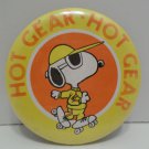 Snoopy Hot Gear Metal Pinback Button Pin 1971 United Feature Syndicate