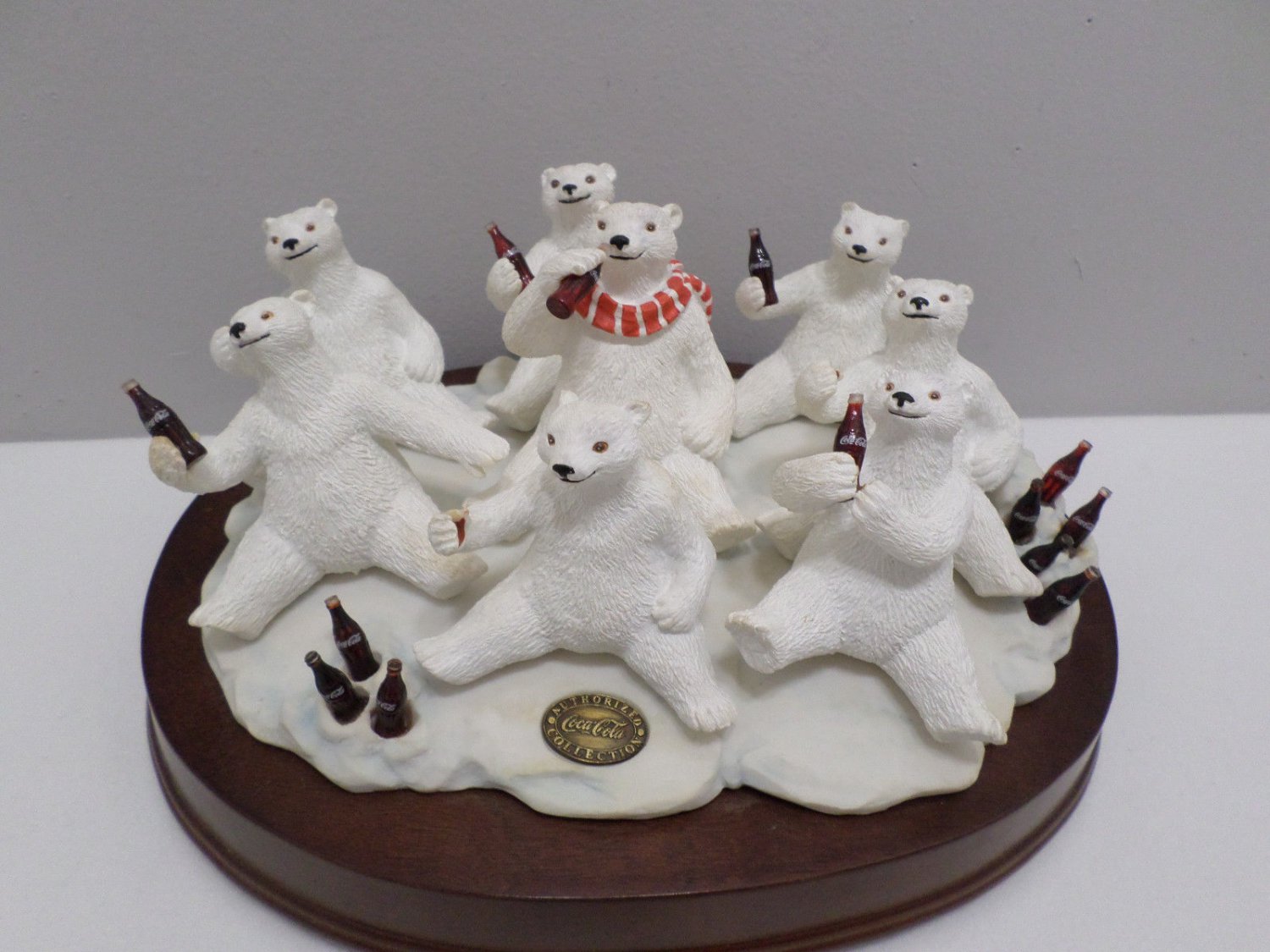 Coca Cola Figurine Music Box Polar Bear and Friends by Heritage ...